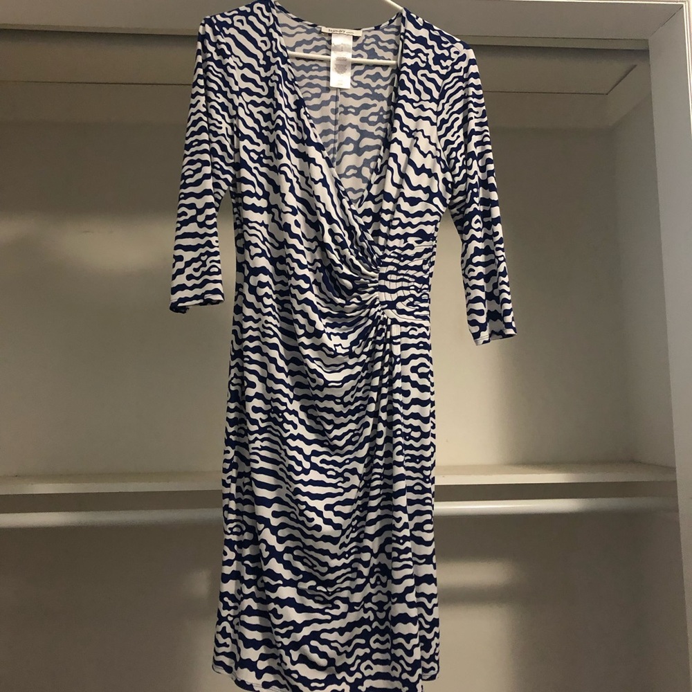 Laundry by Design Size 12 Dress Smoke Free Home 39inches long